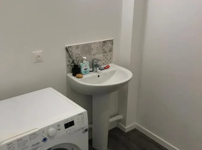 Apartment T2 De Standing Proche Centre